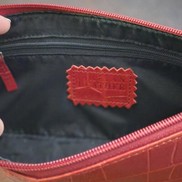 Vingage Red Croc Embossed Genuine Wilsons Leather Shoulder Bag - Picture 4 of 6